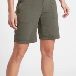 Athleta Women's Green Bermudas
